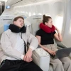 Poduszka podróżna na szyję CabinZero Classic Travel Pillow - Absolute Black