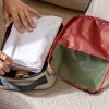 Organizer pokrowiec na odzież CabinZero Lux Packing Cube M 5,5L CZ38 Cebu Sands